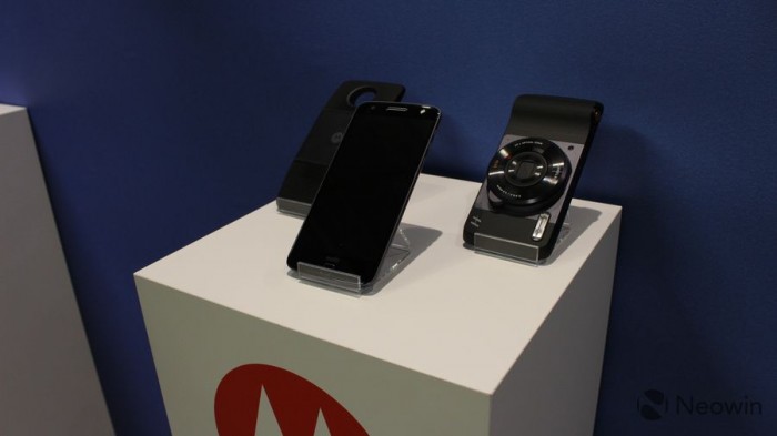 [图]首款5G手机Moto Z3现场真机上手