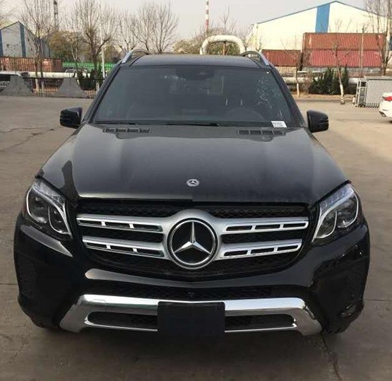 2019款奔驰GLS450全国低价现车分期落户