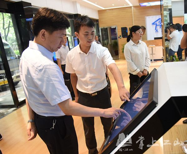 江山市委书记童炜鑫调研全市人才工作