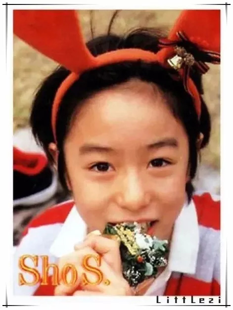 日本当红男艺人童年照片曝光！小时候的他们竟然长这样...
