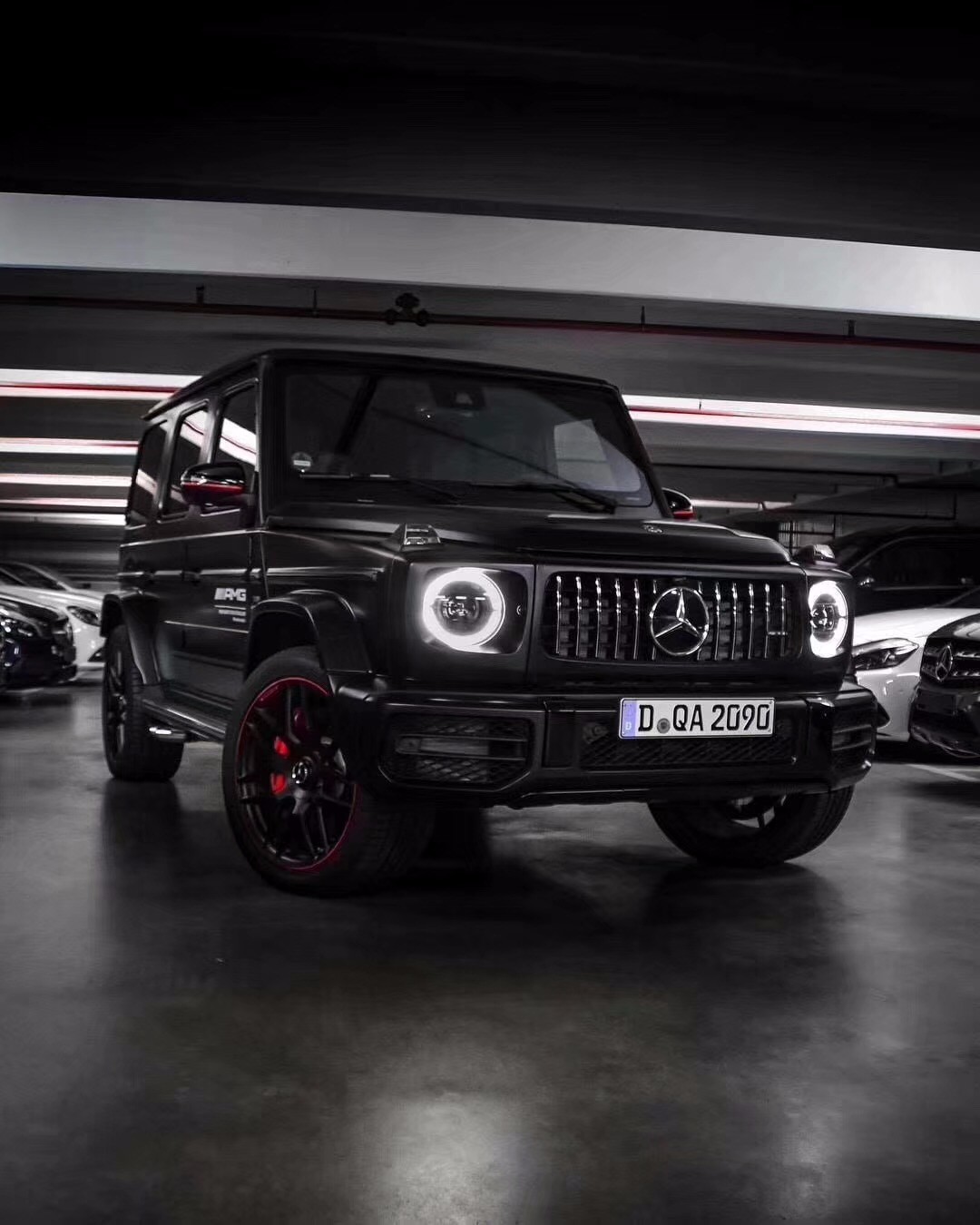 19款奔驰G63配置丰富现车优惠3万手续齐