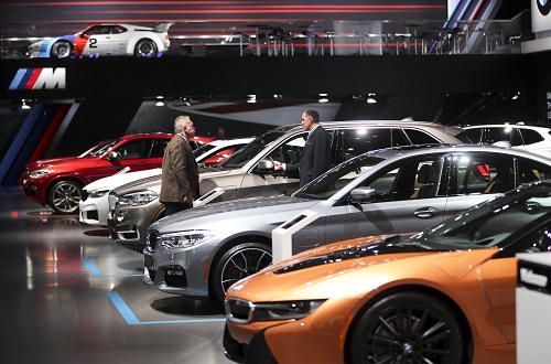 英媒称美国拟对进口汽车加税:特朗普对盟友再