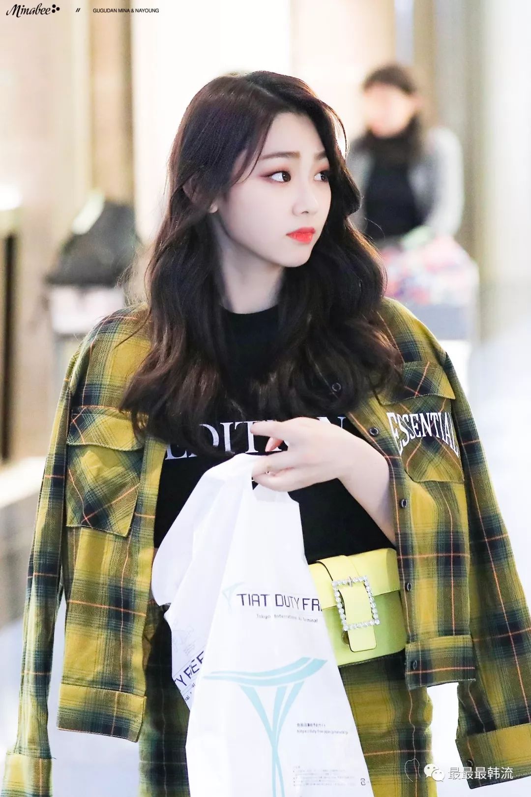 一日偶像 | 康美娜被人挖脸了!金艺琳真的瘦了很多诶…