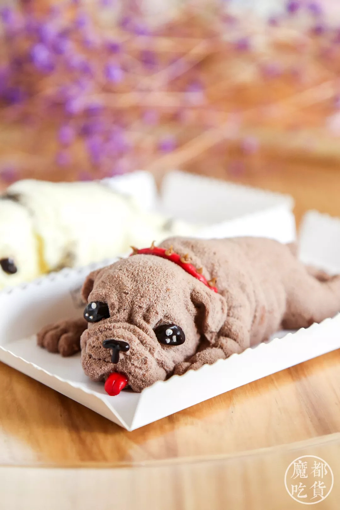 抖音同款网红沙皮狗蛋糕惊现大学路,萌炸少女