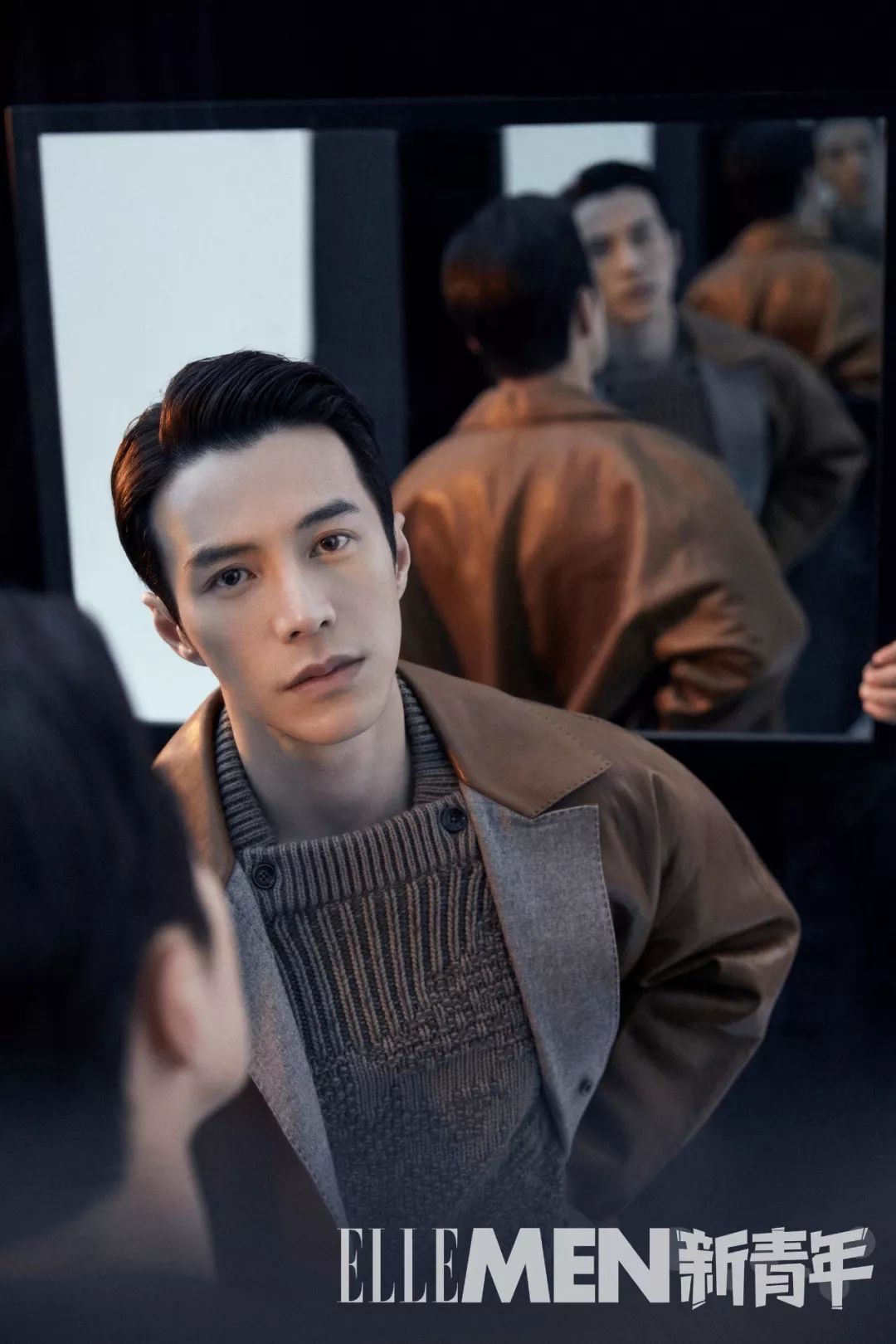 新青年|王冠逸：八块腹肌，血液里流的却是奶茶