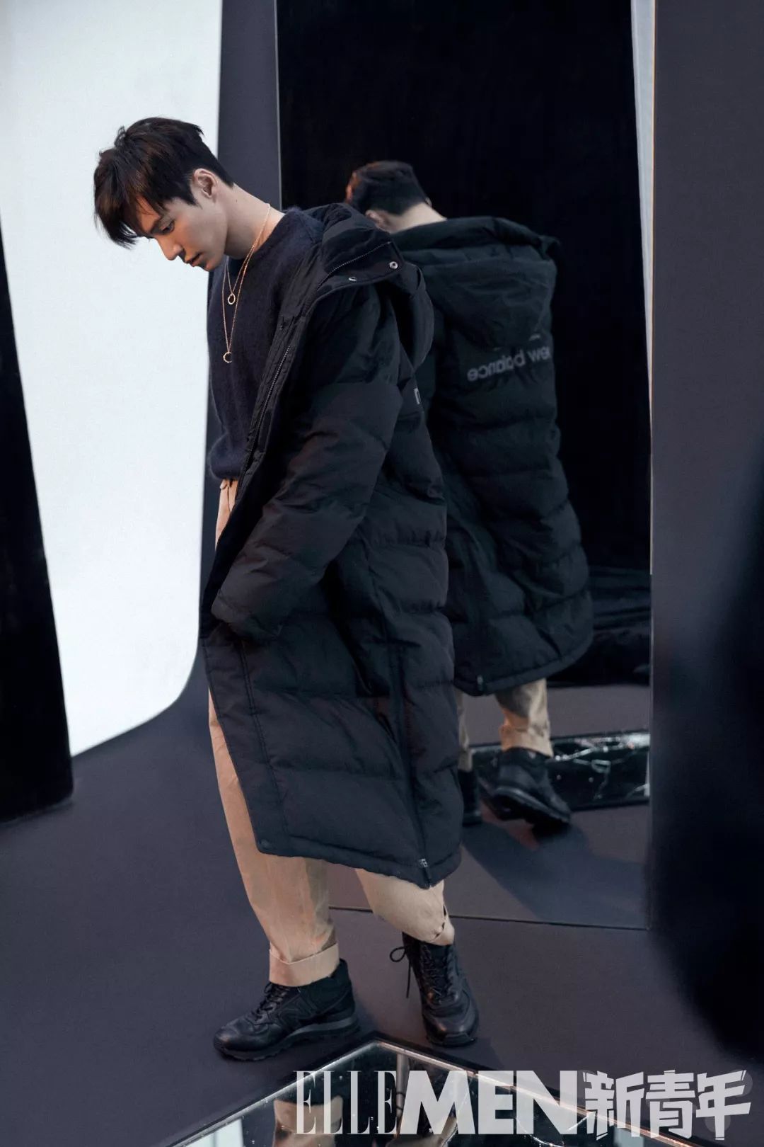 新青年|王冠逸：八块腹肌，血液里流的却是奶茶