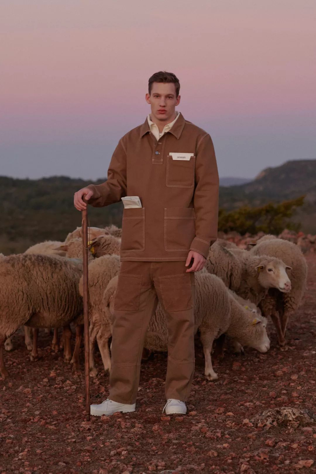 比起看不懂的T台时尚，这可能是最实穿的时装