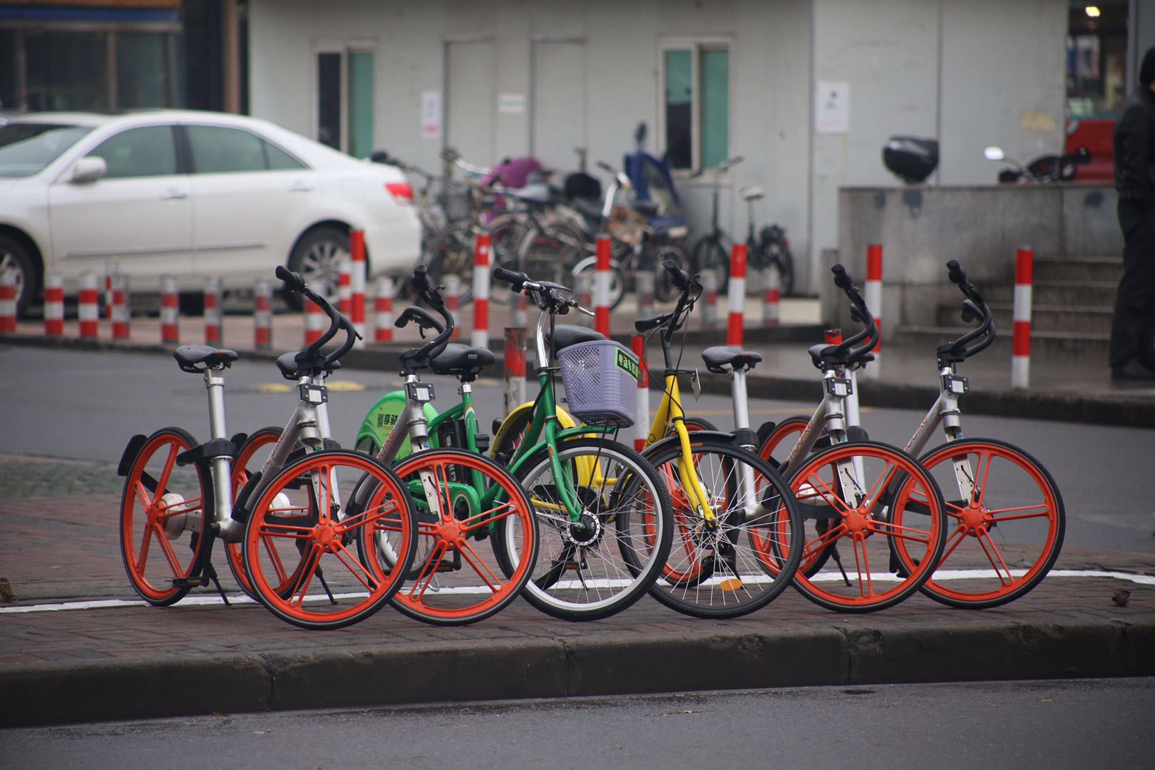 中美贸易战战云密布 携程加入网约车大战