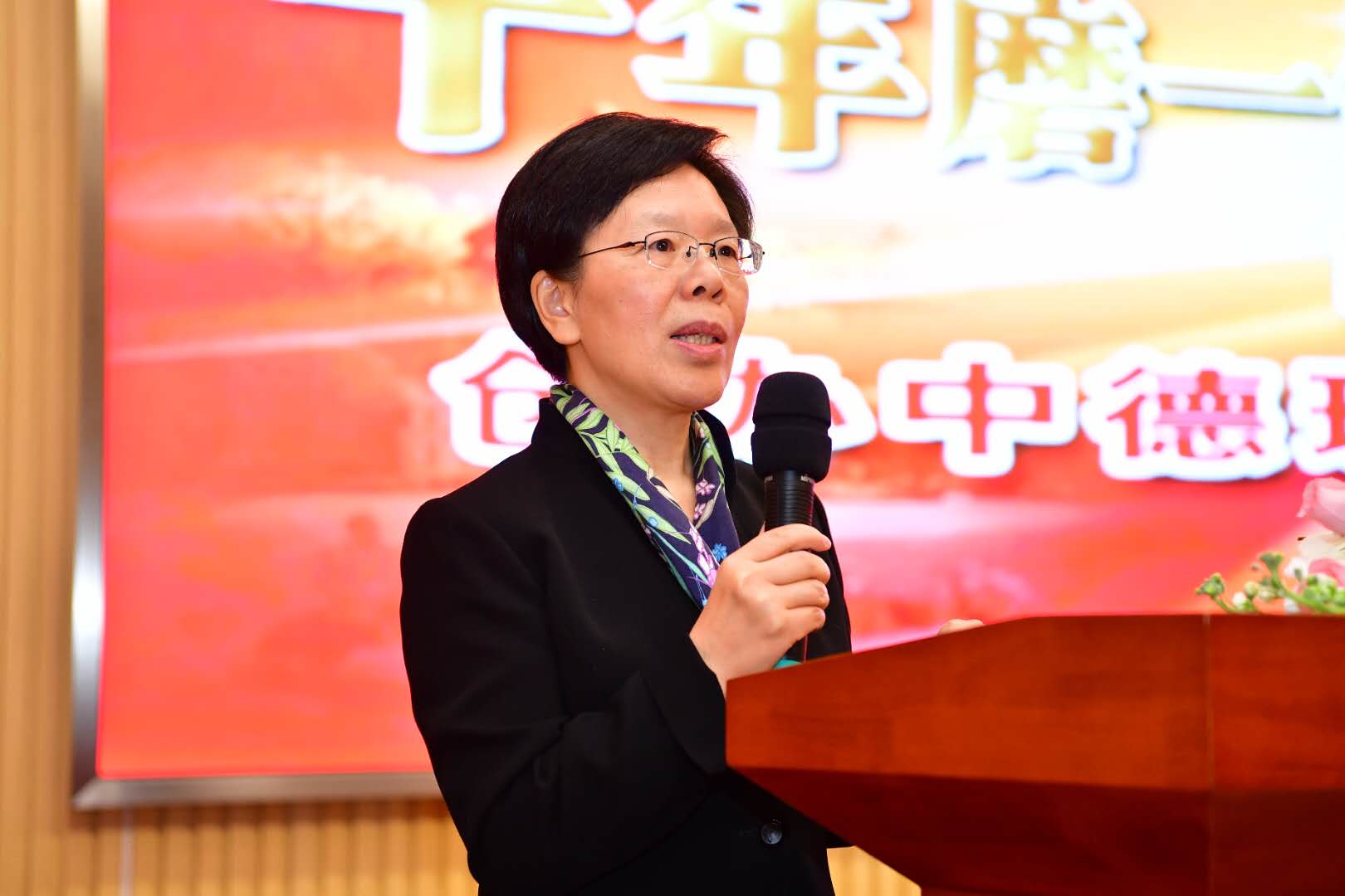 低龄留学!16岁去德国读高中,毕业率是…