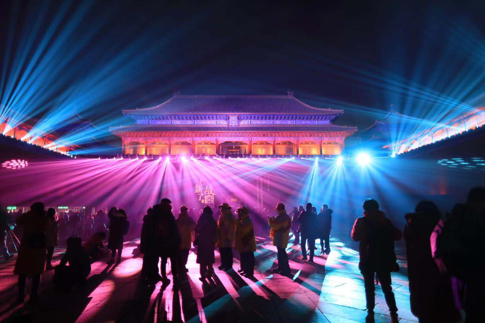 故宫元宵灯会好看吗?观众:看见了另一个故宫