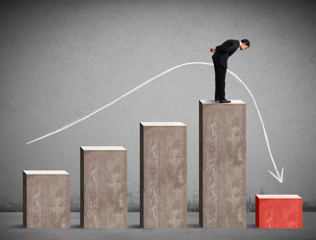 下多只产品反复腾挪华立股份,揭秘成泉资本诡