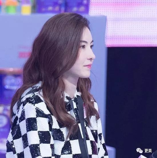 范冰冰超白 刘亦菲很瘦 明星的颜值有多扛打 路透照才最真实