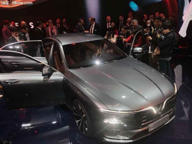 2018巴黎车展 Vinfast LUX A2.0亮相