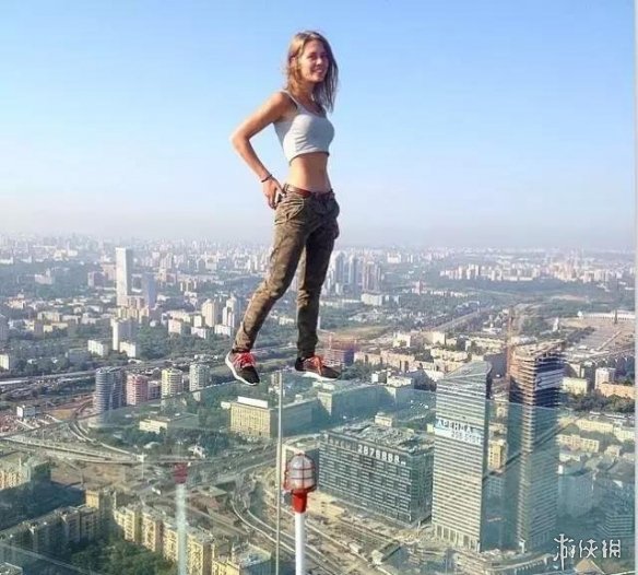 战斗民族人少是有原因的!小姐姐晒超高性感私房照