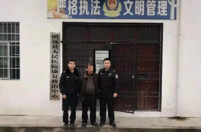 “为孙子报仇” 老人追到学校操场殴打学生被行拘