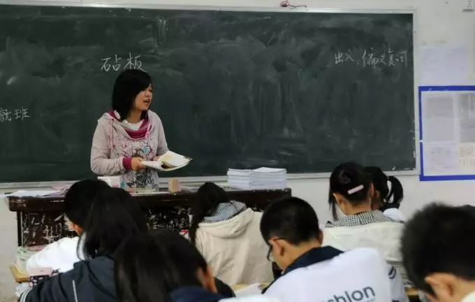 多少免费师范生，宁愿赔钱也要违约