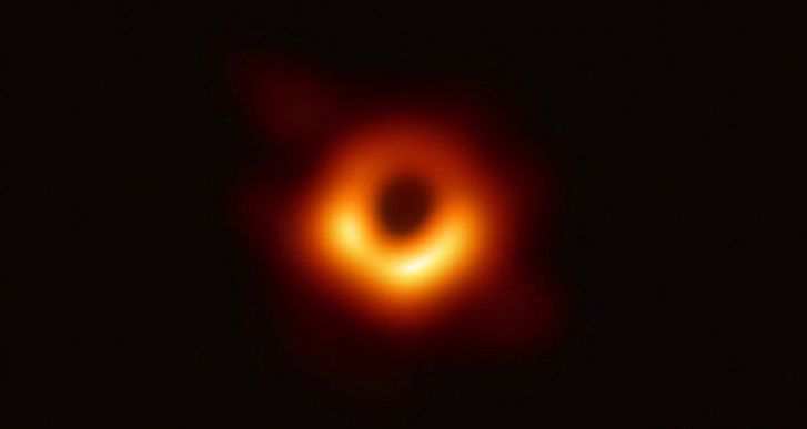 人类首张黑洞照片公布 仅洗照片就花了两年