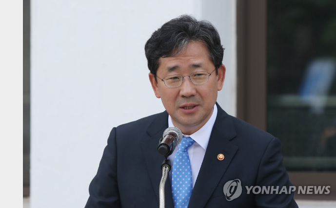 韩国文体部长官朴良雨(韩联社)