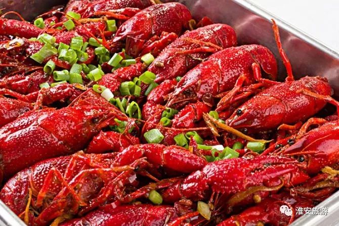 一日观遍秀丽河山，享尽人间至味。