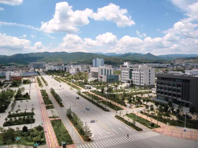 双柏人口_双柏县城图片(3)