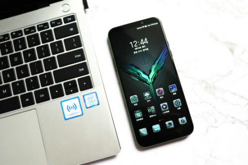 黑鲨游戏手机2全面评测:Magic Press真的好嗨