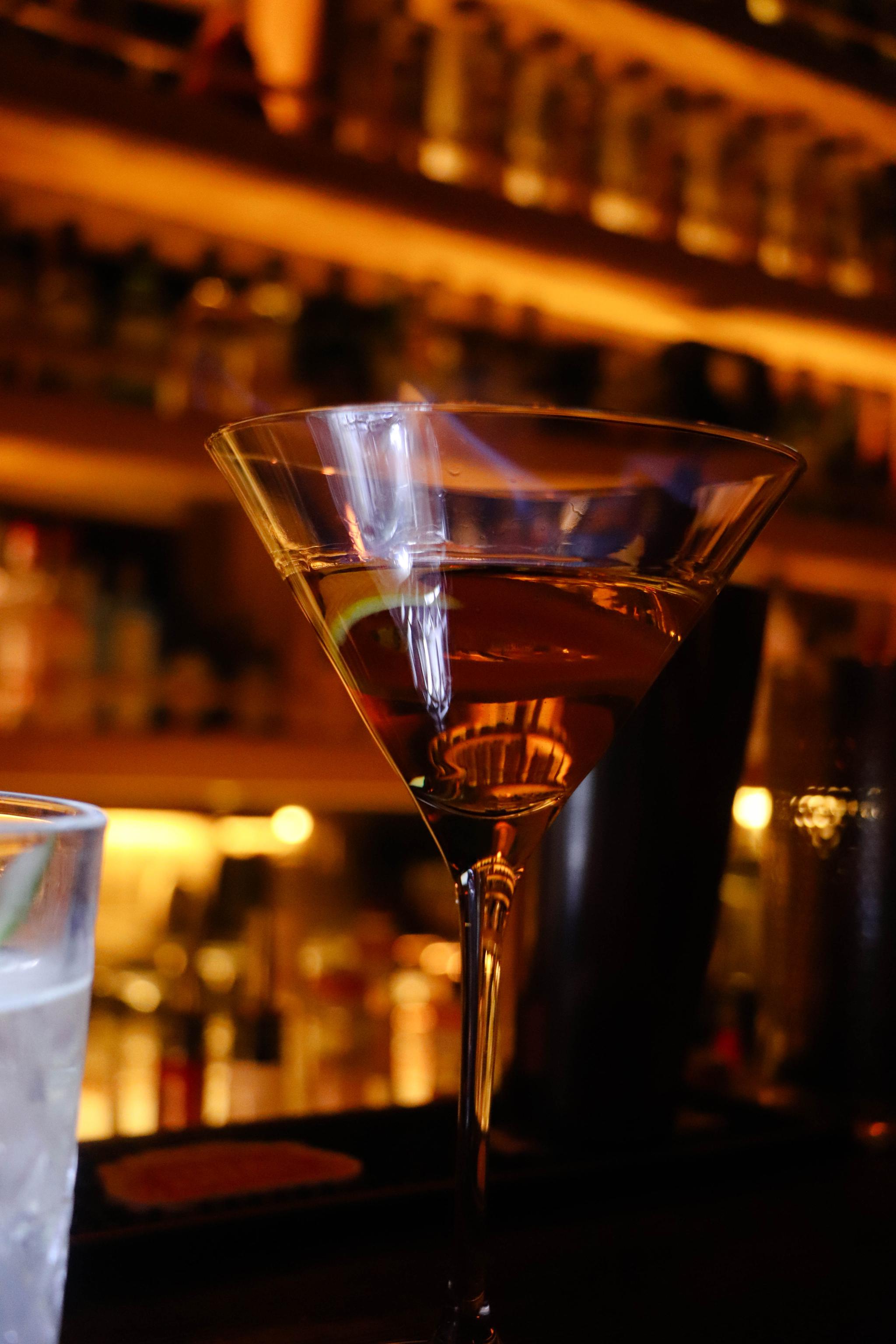 后海最不可错过的酒吧“悦界”!愿生活有歌有酒有远方