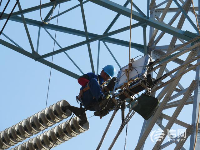 青岛供电公司线路综合检修 确保供电安全