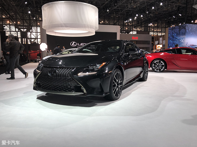 纽约车展：雷克萨斯RC黑色特别版亮相