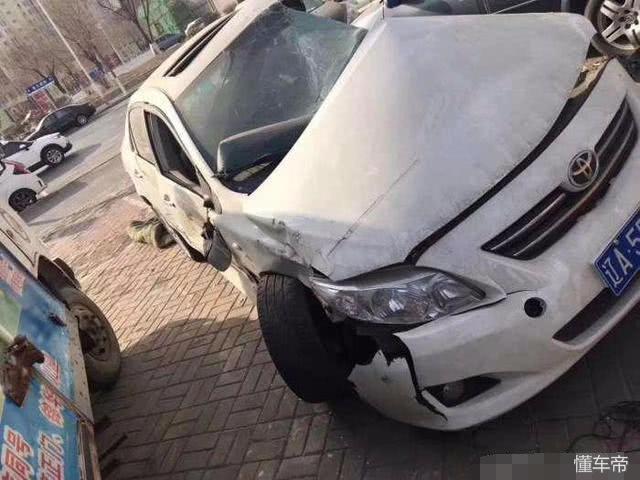 网友花1.73万买了一辆卡罗拉，维修费花3万，车主：比自行车强！