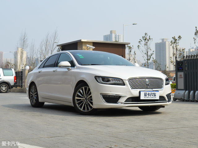 2018款林肯MKZ正式上市 售28.48万元起