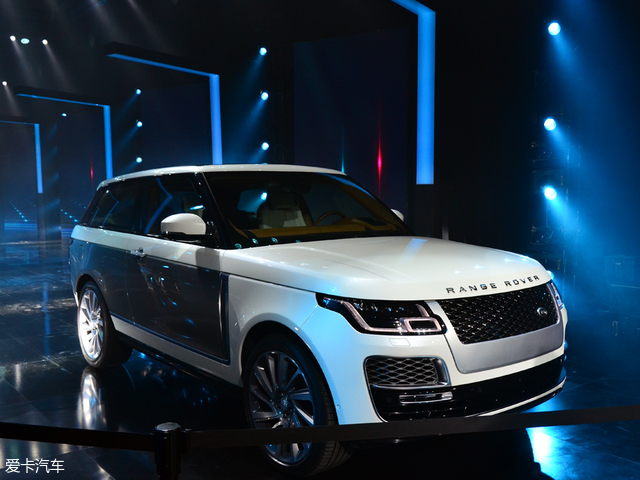 2018北京车展： 路虎揽胜SV Coupe亮相