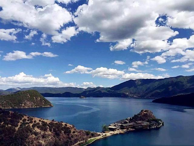 好看的皮囊与有趣的灵魂兼具 试驾2018款帝豪GS