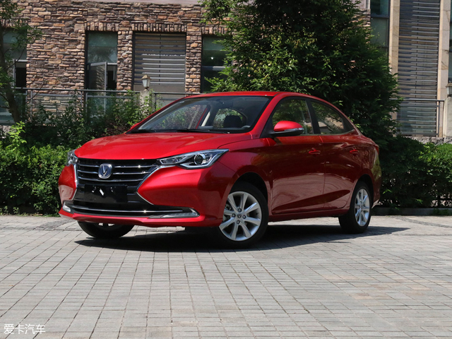 2018重庆车展:长安第三代悦翔正式发布