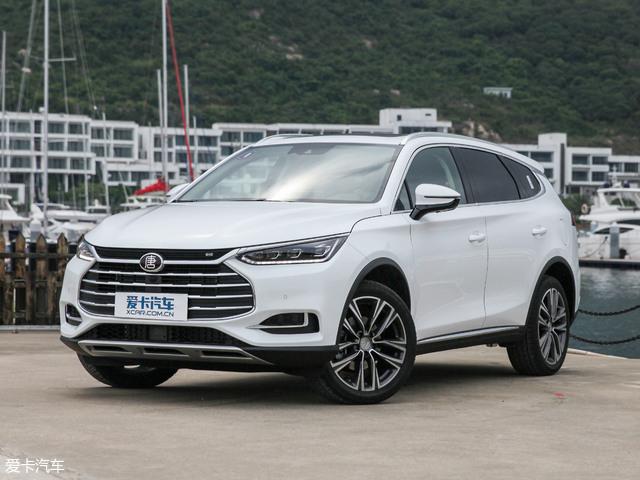 速递!新鲜的“比亚迪“资讯全在这，看我就够了