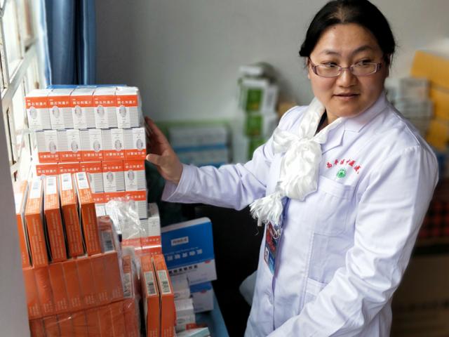 北京昌平区中医医院代表队在甘南玛曲县进行义