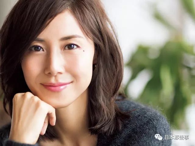 日本娱乐圈“最美妈妈”安室奈美惠只排第3，第一名果然是她!