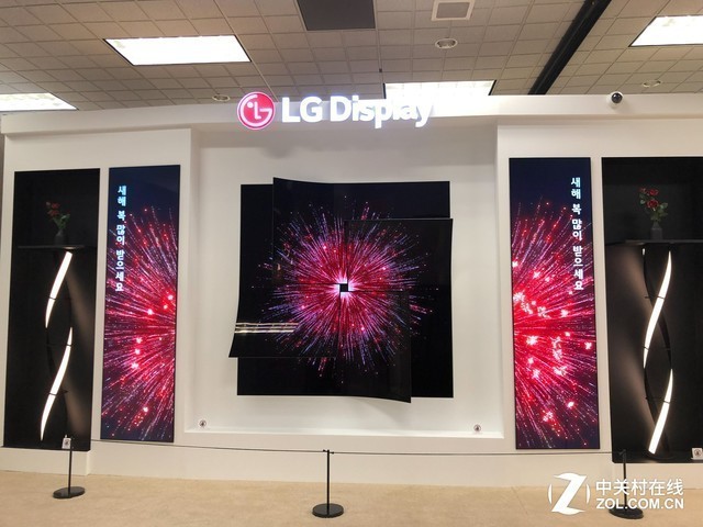 LG Display在CES 2019上展出的“THE ROSE”展项