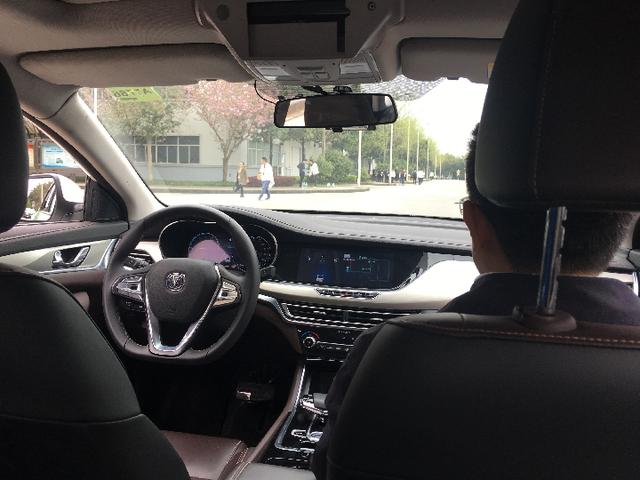 中国车企加速进军智能汽车领域