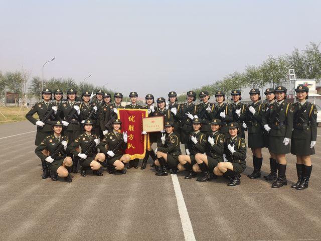 受阅火箭军女兵赴黄山边检分享"初心使命|女兵|边检|黄山_新浪新闻