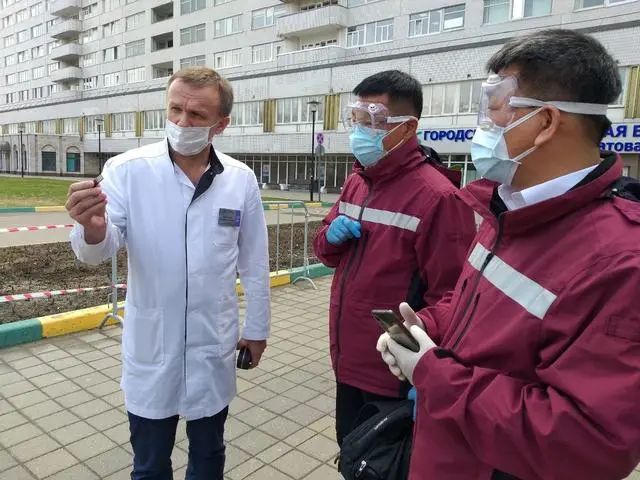 中國專家組赴莫斯科第15醫(yī)院考察交流