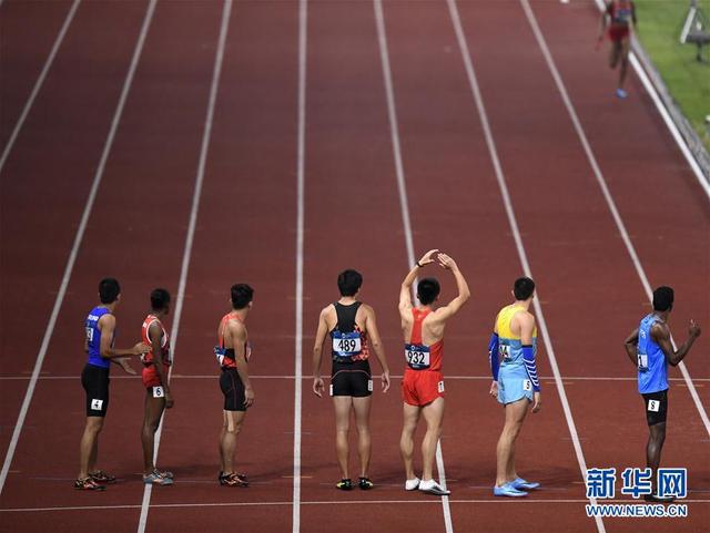 男女混合4x400米接力赛况