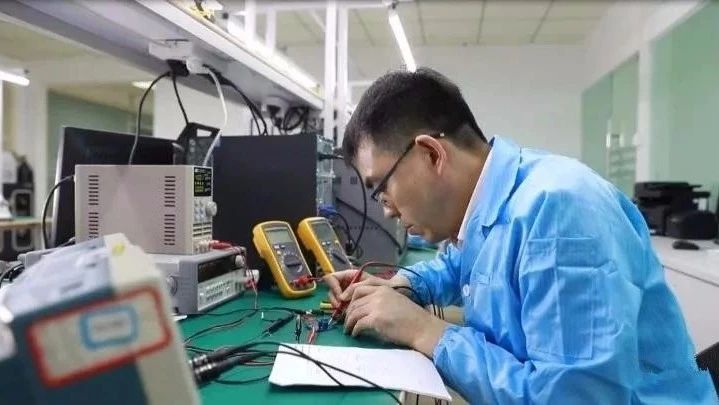 芯片究竟是什么?它的制造难度在哪里?下面有