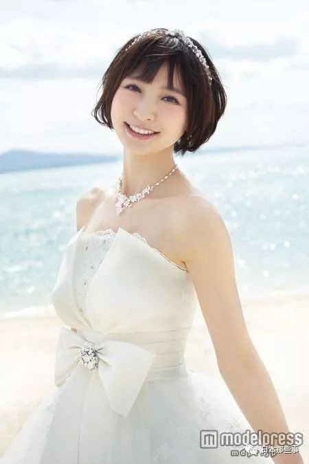 前AKB48成员篠田麻里子宣布结婚 获好友祝福