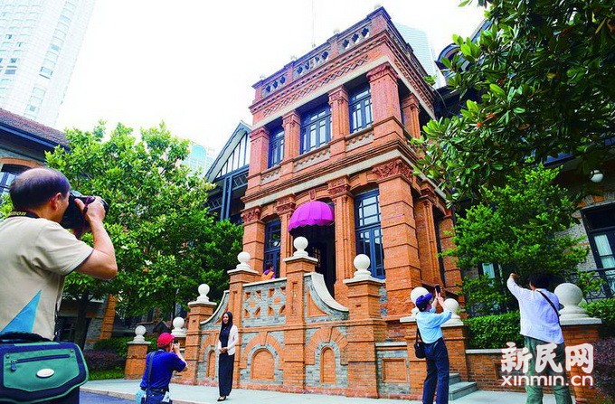 任岁月流逝,它们静静伫立,如百岁老人般讲述前