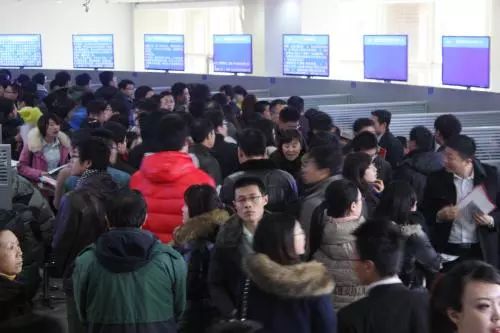 2012青岛户籍人口_山东居住证持有人将逐步纳入户籍人口管理