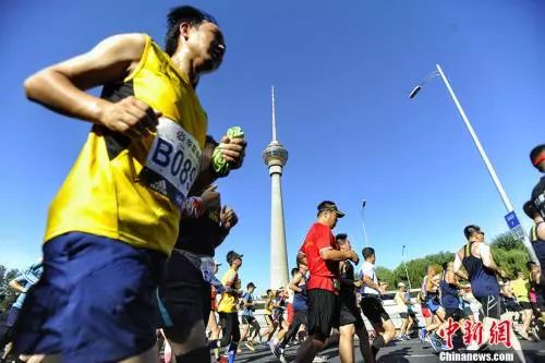 资料图:北京马拉松成为世界唯一的大洲马拉松联盟——亚洲马拉松大满贯(APM)的首站赛事。<a target='_blank' href='http://www.chinanews.com/' >中新网</a>记者 李霈韵 摄