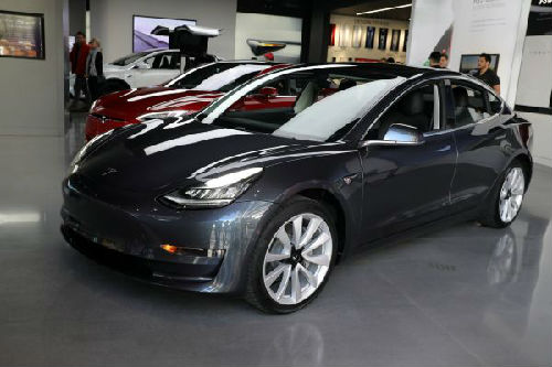 特斯拉Model 3刹车慢 “重大缺陷”令美杂志拒绝推荐