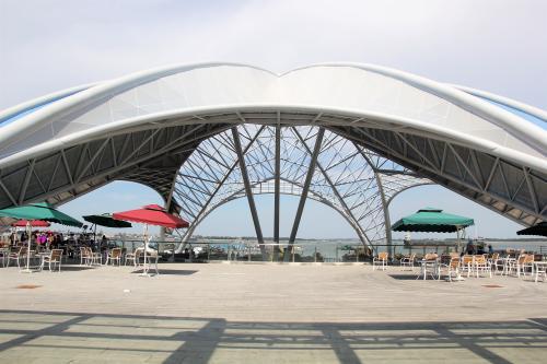 海上明珠终闪亮 湛江渔人码头开盘暨世批联论