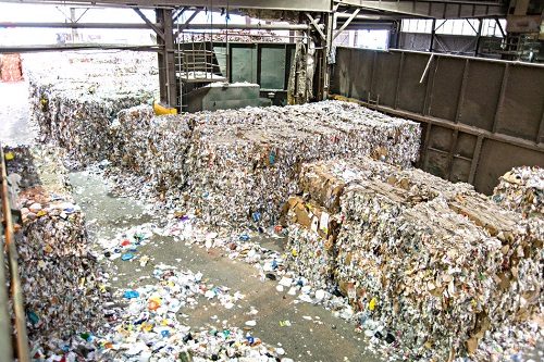 西雅图一家回收处理场里的可回收废品。（美国《纽约时报》网站）