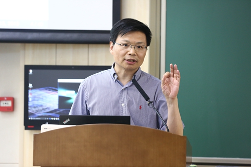 北京大学授予加州大学伯克利分校Michael I. Jo